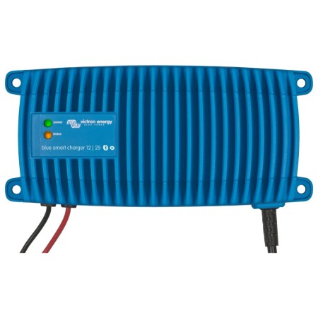Cargador Victron Blue Smart IP67 12V 13A 230VAC